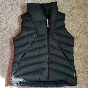 Women’s Down Vest from Indygena size XL in Ivy Green